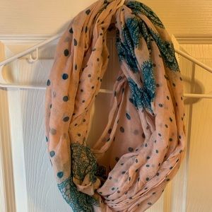 Infinity scarf